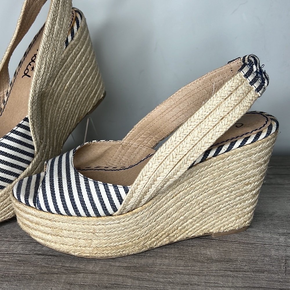 Splendid Blue & White Strip Canvas Espadrille size 7.5
